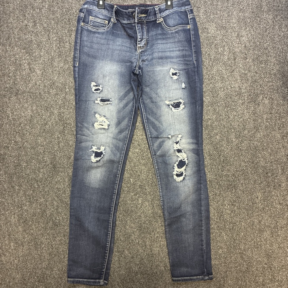 Maurices High-Rise Distressed Skinny Blue Denim Jeans Stretch Women's Medium
